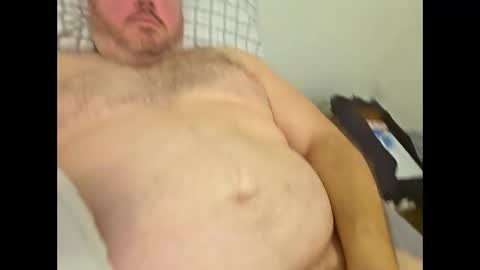 Snapshot of grizzly_uncut chatting on December 3, 2025, 5:26 am grizzly_uncut online show from December 3, 2025, 5:26 am