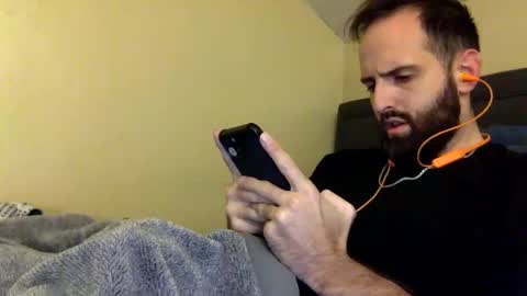 Snapshot of grobs123 chatting on November 7, 2025, 12:32 am grobs123 online show from November 7, 2025, 12:32 am