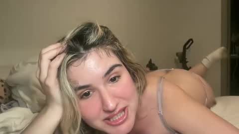 Snapshot of grrlgod chatting on March 9, 2025, 1:25 am grrlgod online show from March 9, 2025, 1:25 am