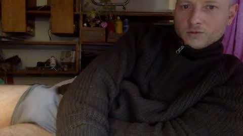 Snapshot of gruendamien chatting on December 15, 2025, 1:59 pm gruendamien online show from December 15, 2025, 1:59 pm