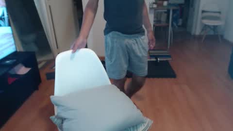 guachin_new online show from December 17, 2025, 6:36 pm