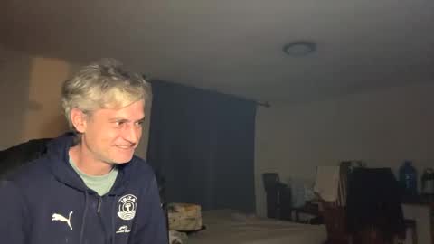 guardiannif_ online show from February 20, 2025, 1:03 am