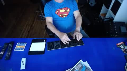 Snapshot of guesswhatigot2 chatting on December 4, 2024, 7:39 am guesswhatigot2 online show from December 4, 2024, 7:39 am