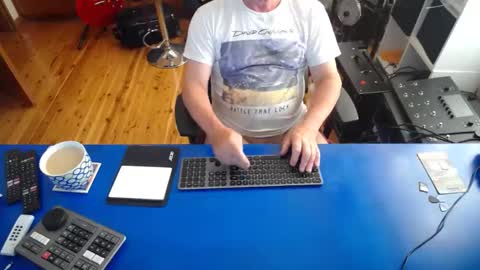 Snapshot of guesswhatigot2 chatting on December 16, 2024, 8:09 am guesswhatigot2 online show from December 16, 2024, 8:09 am