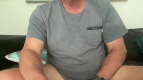 Snapshot of guesswhatigot2 chatting on January 5, 2025, 5:30 am guesswhatigot2 online show from January 5, 2025, 5:30 am