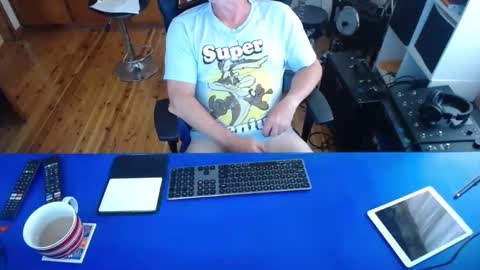 Snapshot of guesswhatigot2 chatting on January 30, 2025, 2:49 am guesswhatigot2 online show from January 30, 2025, 2:49 am