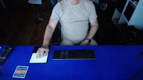 Snapshot of guesswhatigot2 chatting on January 30, 2025, 10:29 am guesswhatigot2 online show from January 30, 2025, 10:29 am