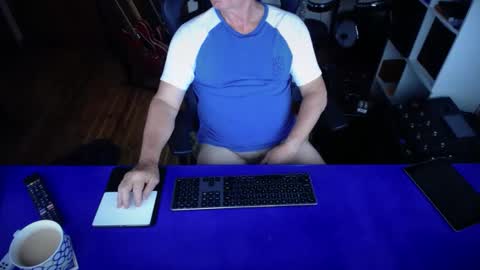 Snapshot of guesswhatigot2 chatting on February 26, 2025, 8:48 am guesswhatigot2 online show from February 26, 2025, 8:48 am