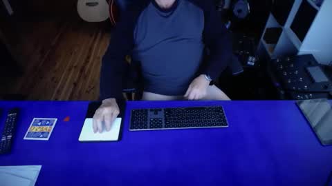 Snapshot of guesswhatigot2 chatting on March 7, 2025, 7:08 am guesswhatigot2 online show from March 7, 2025, 7:08 am