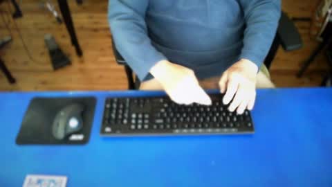 Snapshot of guesswhatigot2 chatting on June 20, 2026, 2:14 am guesswhatigot2 online show from June 20, 2026, 2:14 am