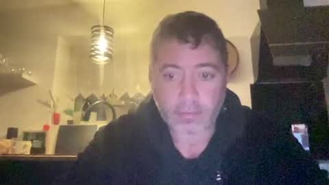 guil0 online show from October 29, 2025, 7:10 am