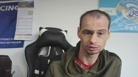 Snapshot of guil67728799 chatting on November 21, 2025, 10:25 am guil67728799 online show from November 21, 2025, 10:25 am