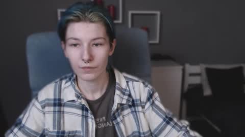 guitarandangell online show from October 25, 2025, 3:36 am