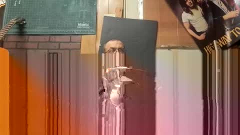 Snapshot of guitarist4206917 chatting on February 13, 2026, 10:44 am guitarist4206917 online show from February 13, 2026, 10:44 am