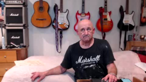 Snapshot of guitarsexgod chatting on February 14, 2025, 9:13 am Mario online show from February 14, 2025, 9:13 am