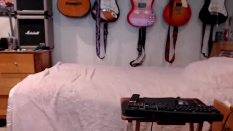 Snapshot of guitarsexgod chatting on February 22, 2025, 12:19 pm Mario online show from February 22, 2025, 12:19 pm