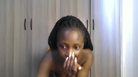 Snapshot of gulpess chatting on November 8, 2025, 10:59 am Miss Incredible online show from November 8, 2025, 10:59 am