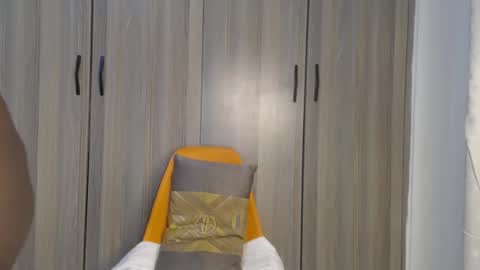 Snapshot of gulpess chatting on January 12, 2026, 12:49 am Miss Incredible online show from January 12, 2026, 12:49 am