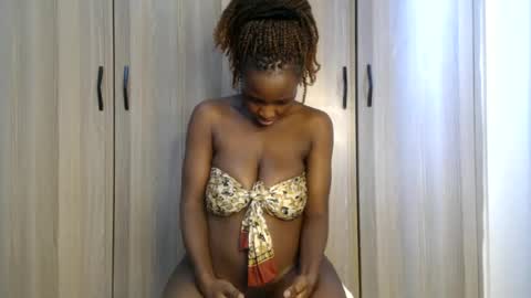 Snapshot of gulpess chatting on July 2, 2026, 10:32 am Miss Incredible online show from July 2, 2026, 10:32 am