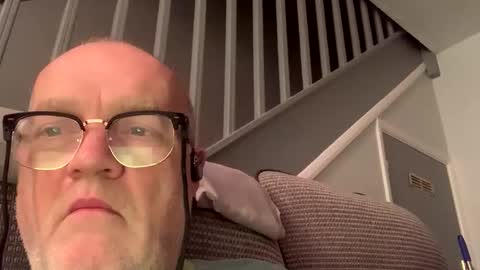 Snapshot of gusher25 chatting on October 17, 2025, 8:11 pm gusher25 online show from October 17, 2025, 8:11 pm