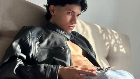 Guts online show from December 11, 2024, 5:04 pm