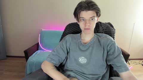 guy_liam1 online show from December 22, 2024, 7:54 am