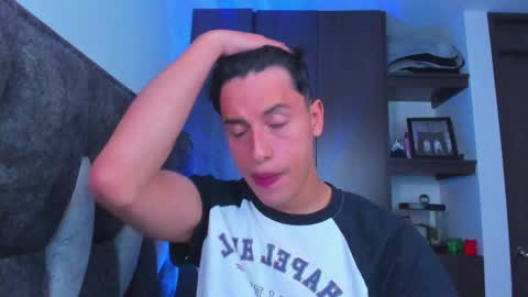 Snapshot of guy_twinks chatting on January 22, 2025, 8:28 pm Gabriel online show from January 22, 2025, 8:28 pm