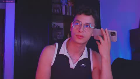 Snapshot of guy_twinks chatting on December 20, 2025, 5:03 am Gabriel online show from December 20, 2025, 5:03 am