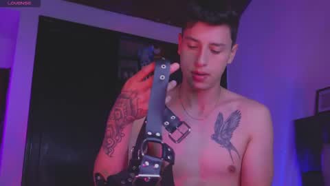 Snapshot of guy_twinks chatting on December 22, 2025, 5:15 am Gabriel online show from December 22, 2025, 5:15 am