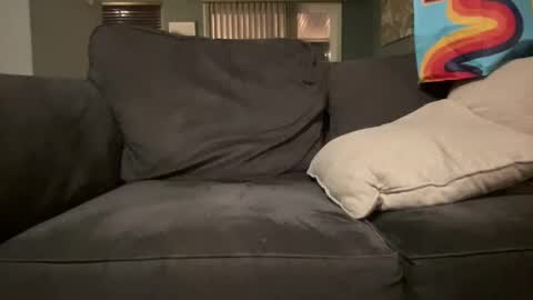 guyduder online show from October 2, 2025, 1:45 am