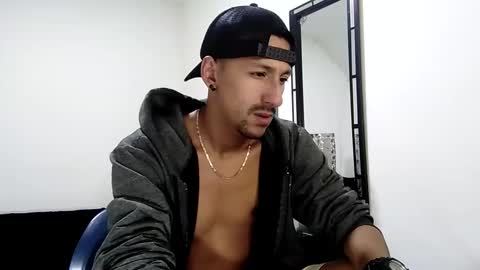 karim online show from February 1, 2025, 11:21 am