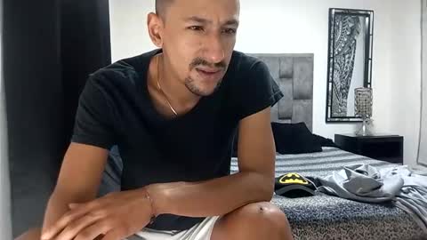 Snapshot of guykarim chatting on May 9, 2026, 4:17 am karim online show from May 9, 2026, 4:17 am