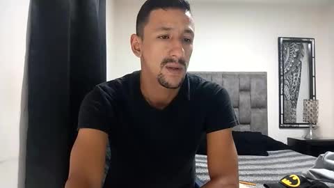 Snapshot of guykarim chatting on May 15, 2026, 12:39 am karim online show from May 15, 2026, 12:39 am