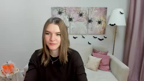 Snapshot of gwensmitt chatting on November 1, 2025, 11:29 pm gwensmitt online show from November 1, 2025, 11:29 pm