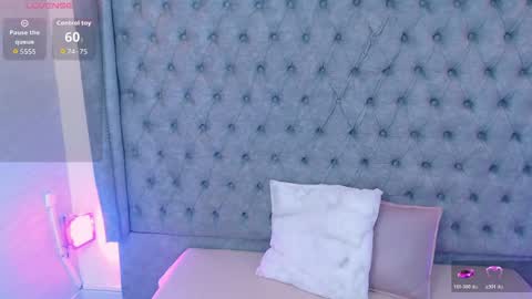 Gyal Smith online show from April 20, 2026, 3:42 am
