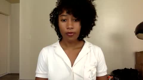 Snapshot of gyalxoxo chatting on September 11, 2025, 3:23 pm gyalxoxo online show from September 11, 2025, 3:23 pm