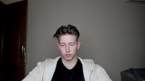 Oliver online show from January 14, 2025, 8:26 pm