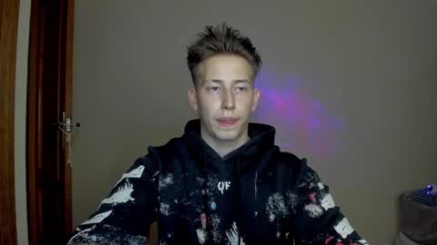 Oliver online show from February 3, 2025, 7:42 pm