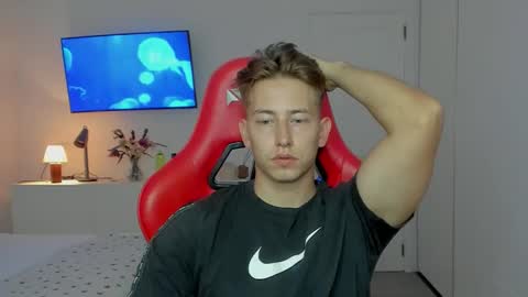 Oliver online show from October 18, 2025, 3:35 pm