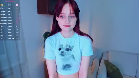 Kelly  Lilly online show from December 16, 2025, 6:46 pm