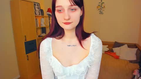 Snapshot of h0lyangel chatting on March 7, 2026, 7:11 pm Kelly Lilly online show from March 7, 2026, 7:11 pm