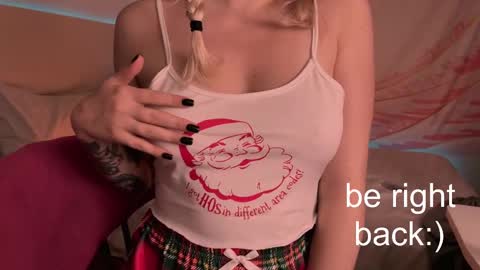 Lana online show from February 15, 2025, 7:17 pm