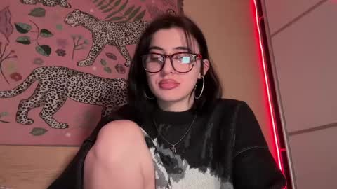 Helga online show from April 21, 2026, 5:06 pm