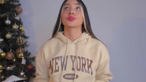 Paulina  online show from December 21, 2024, 11:55 am