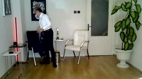 Snapshot of h_blackwood chatting on July 12, 2026, 7:05 pm H. Blackwood online show from July 12, 2026, 7:05 pm
