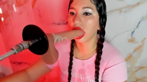 hade_cute2 online show from March 26, 2026, 3:06 pm