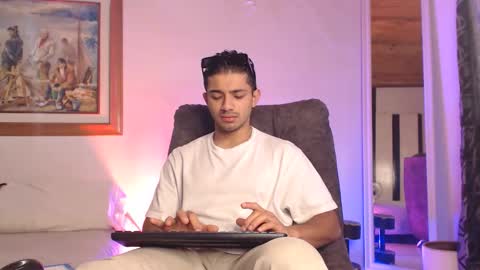 Snapshot of hadez_69 chatting on March 28, 2026, 3:33 pm HADEZ online show from March 28, 2026, 3:33 pm