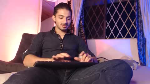 Snapshot of hadez_69 chatting on April 26, 2026, 1:47 am HADEZ online show from April 26, 2026, 1:47 am
