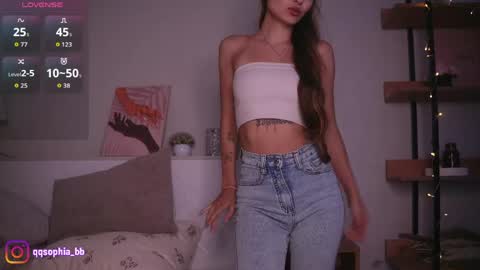 Hi Im Rebecca Glad to see you in my room  PVT is open online show from April 17, 2026, 1:19 am