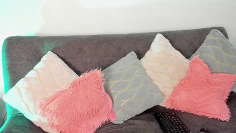 Hailee online show from December 12, 2024, 2:55 pm